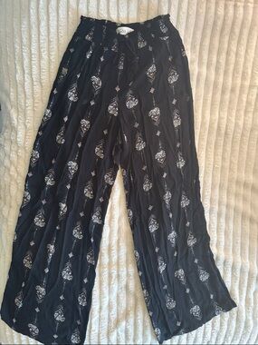 Mudd Black Wide Leg Printed Pants